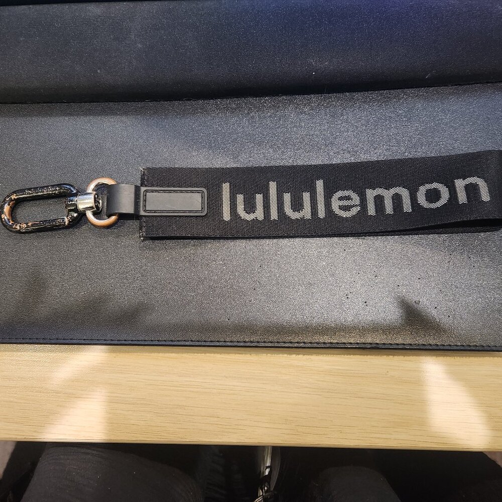 Lululemon Never Lost Keychain (Used)